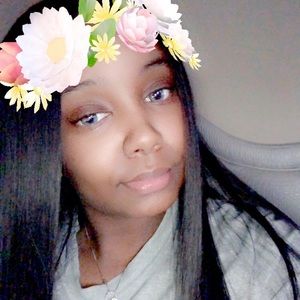 Meet your Posher, Cyrriah